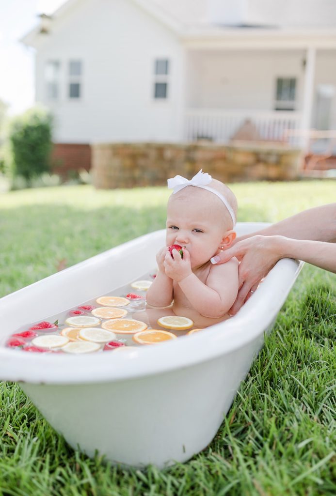 Baby fruit bath